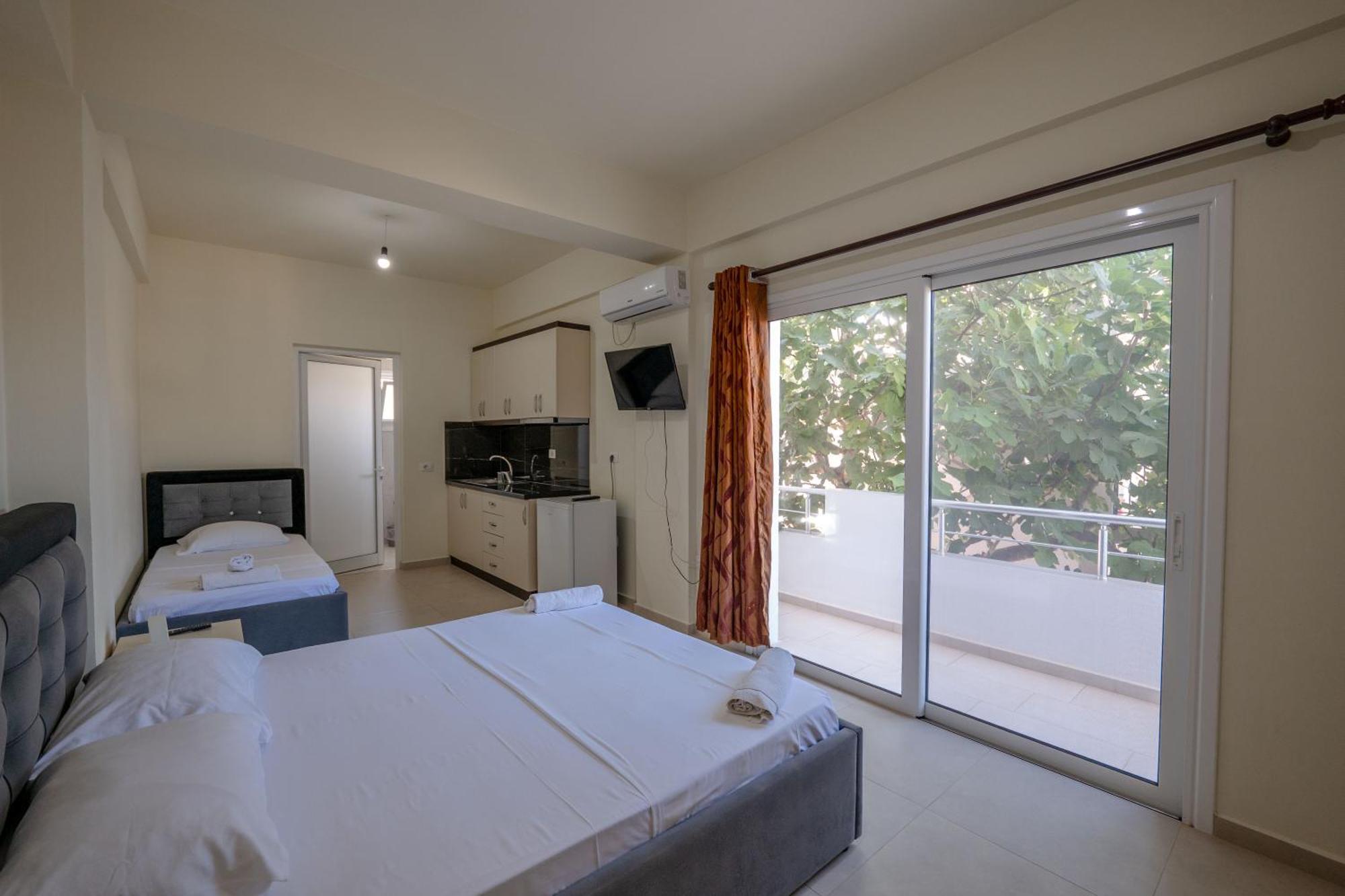 Rest Hour Hotel Ksamil Kültér fotó