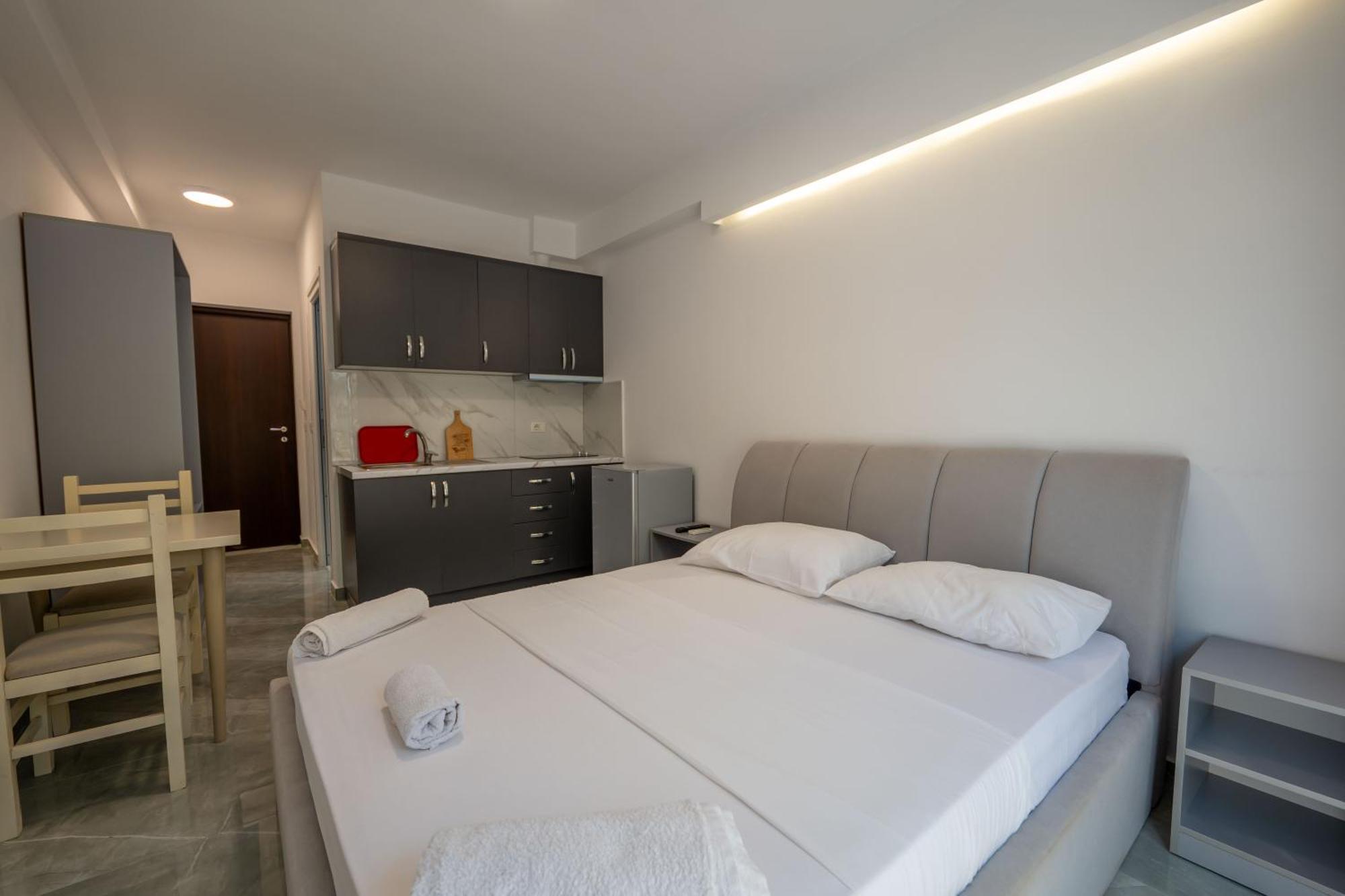 Rest Hour Hotel Ksamil Kültér fotó